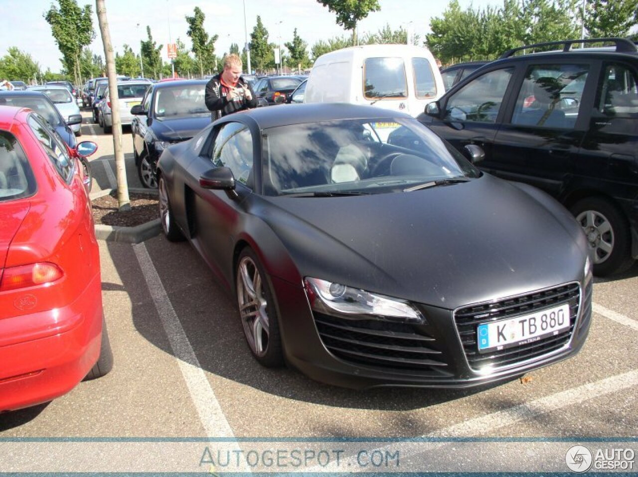 Audi R8