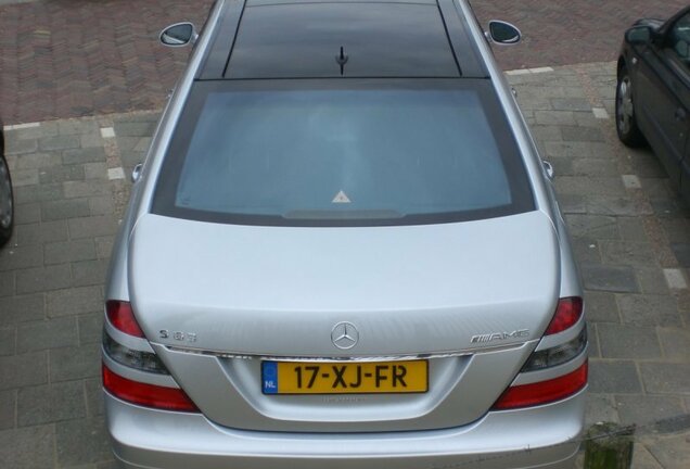 Mercedes-Benz S 63 AMG W221