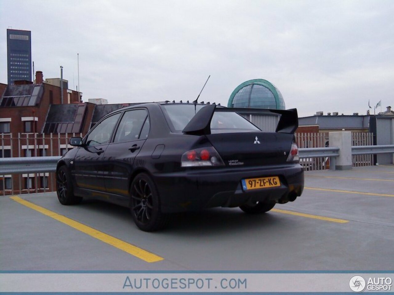 Mitsubishi Lancer Evolution IX FQ