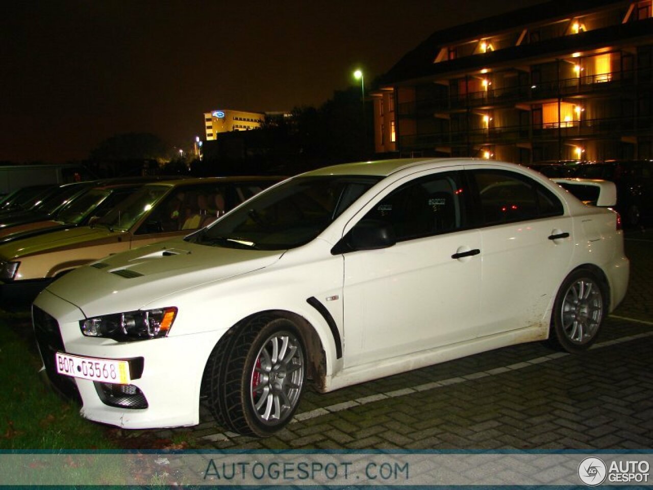 Mitsubishi Lancer Evolution X RS