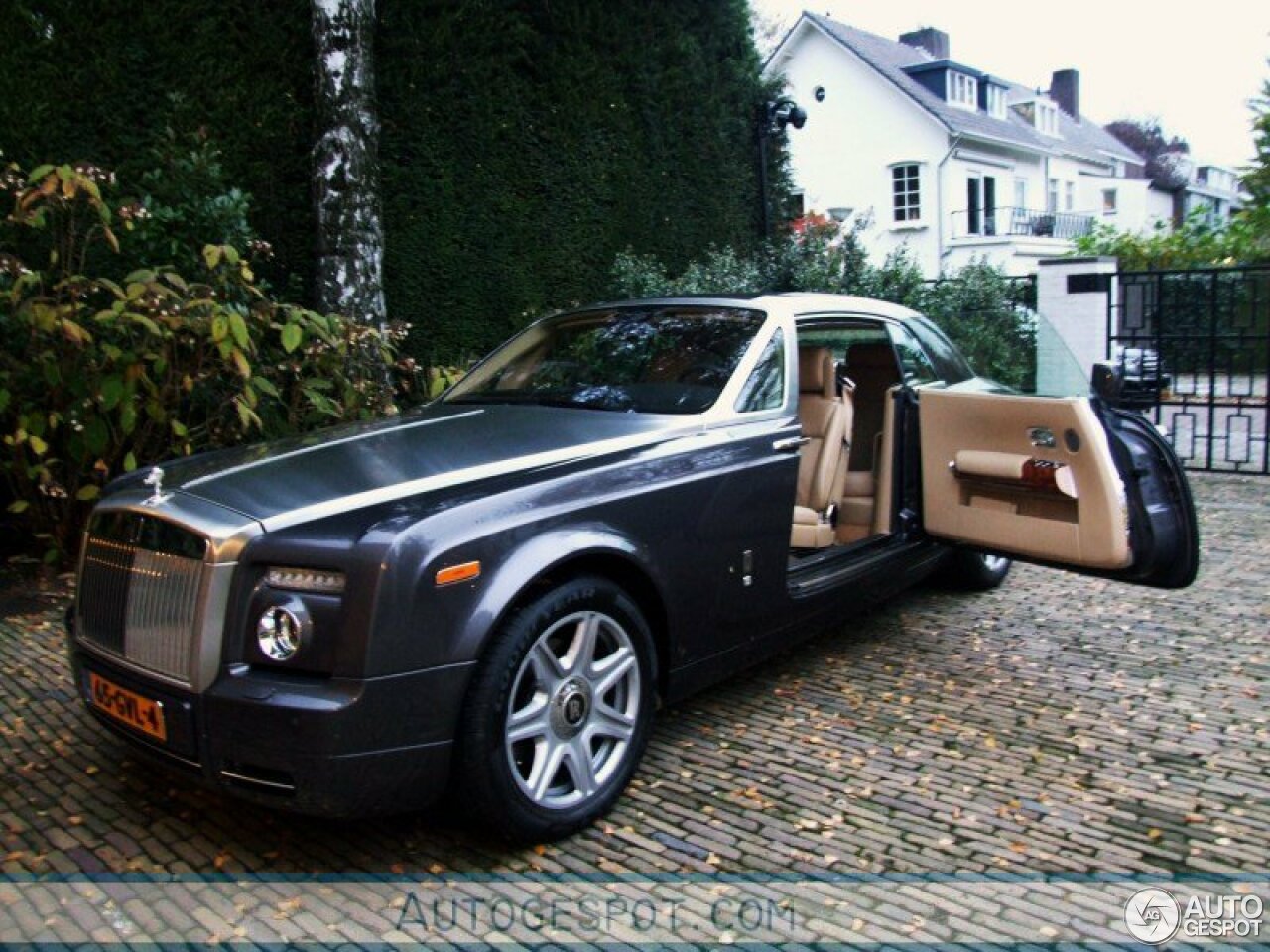 Rolls-Royce Phantom Coupé