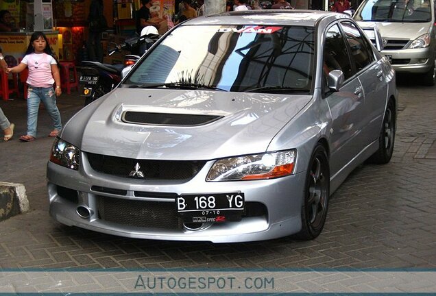 Mitsubishi Lancer Evolution IX MR HKS Spec-R