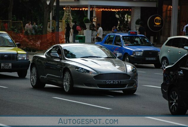 Aston Martin DB9