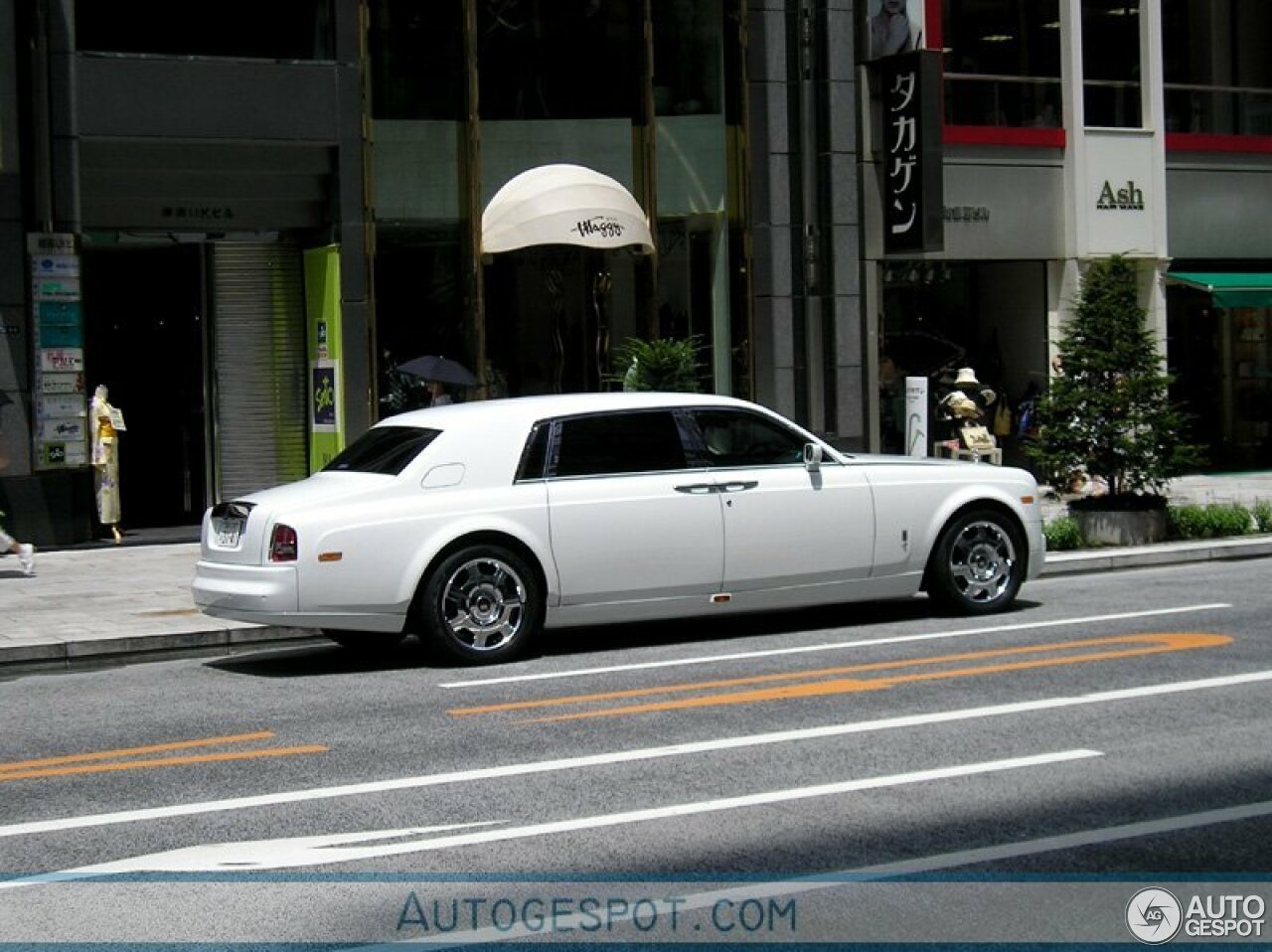 Rolls-Royce Phantom EWB