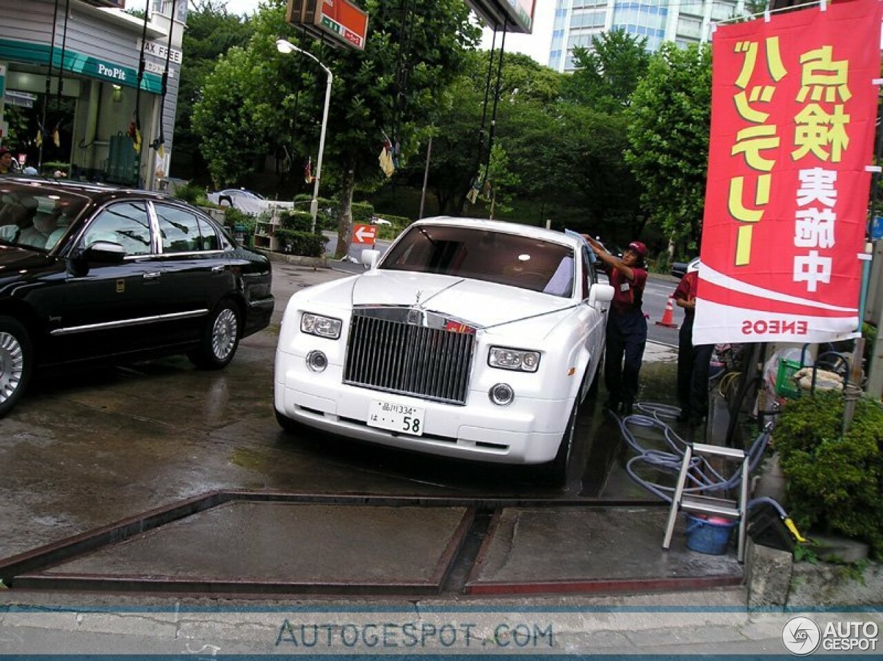 Rolls-Royce Phantom EWB