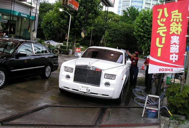 Rolls-Royce Phantom EWB