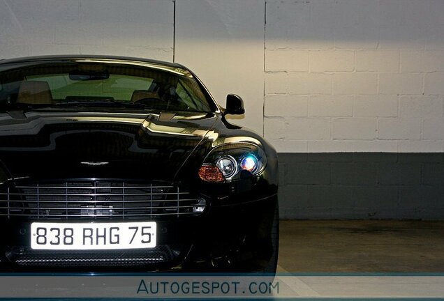 Aston Martin DB9