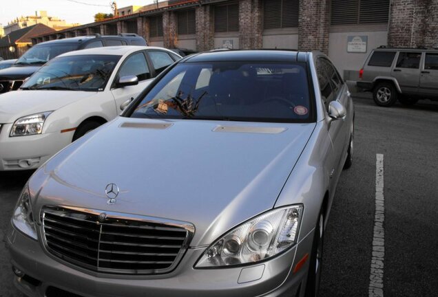 Mercedes-Benz S 63 AMG W221