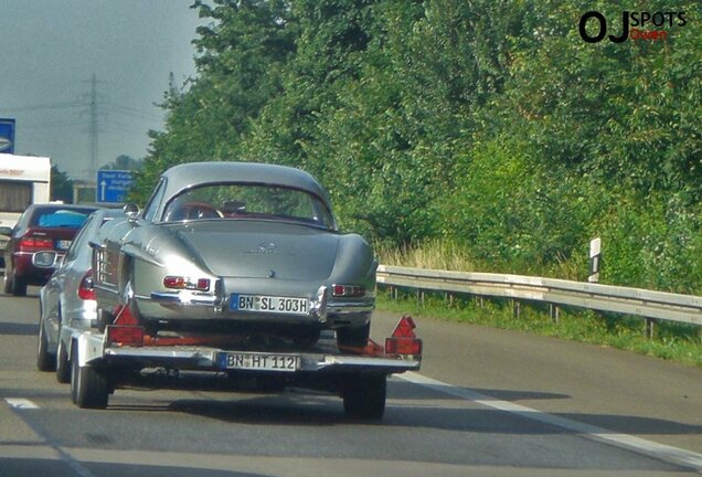 Mercedes-Benz 300SL Roadster