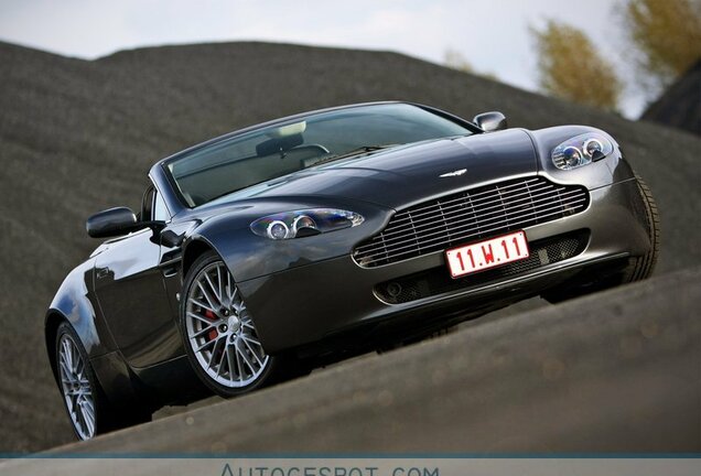 Aston Martin V8 Vantage Roadster