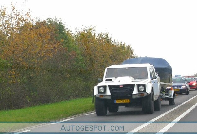 Lamborghini LM002