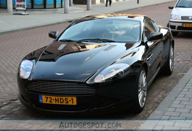 Aston Martin DB9