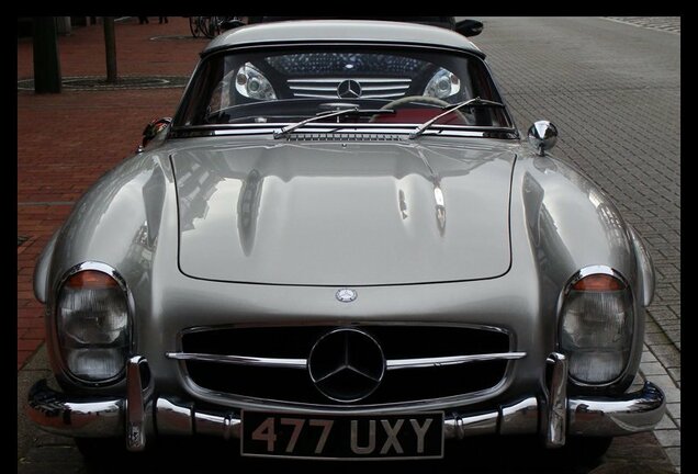 Mercedes-Benz 300SL Roadster