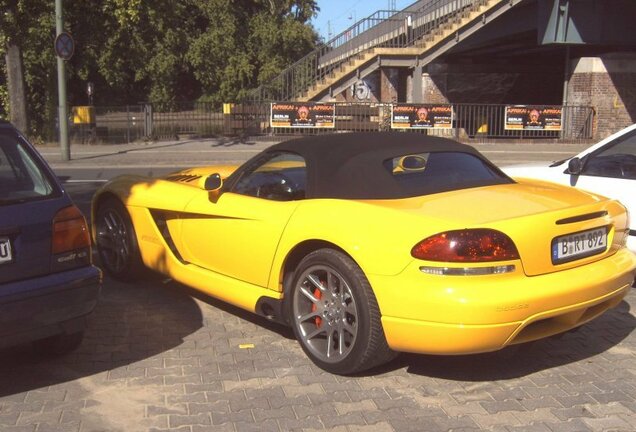 Dodge Viper SRT-10 Roadster 2003