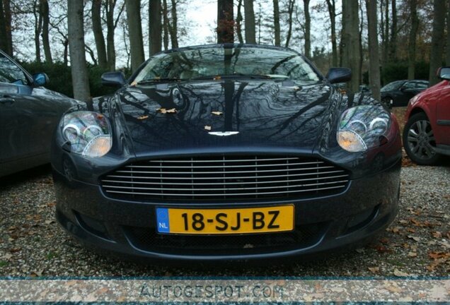 Aston Martin DB9 Volante