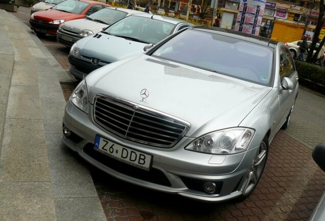 Mercedes-Benz S 63 AMG W221