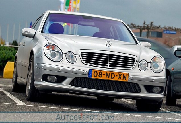 Mercedes-Benz E 55 AMG