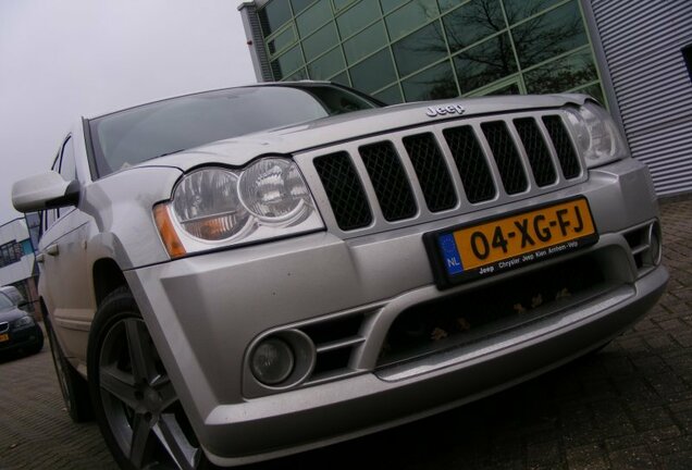 Jeep Grand Cherokee SRT-8 2005