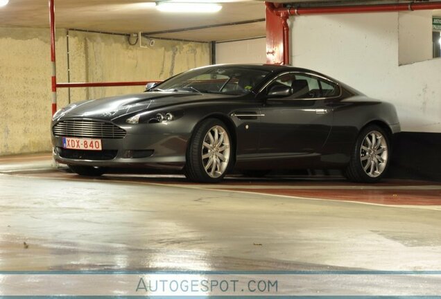 Aston Martin DB9