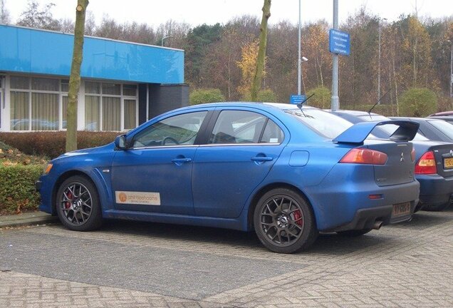 Mitsubishi Lancer Evolution X MR