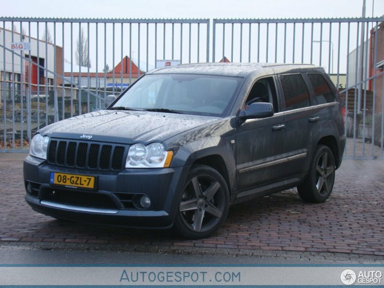 Jeep Grand Cherokee SRT-8 2005