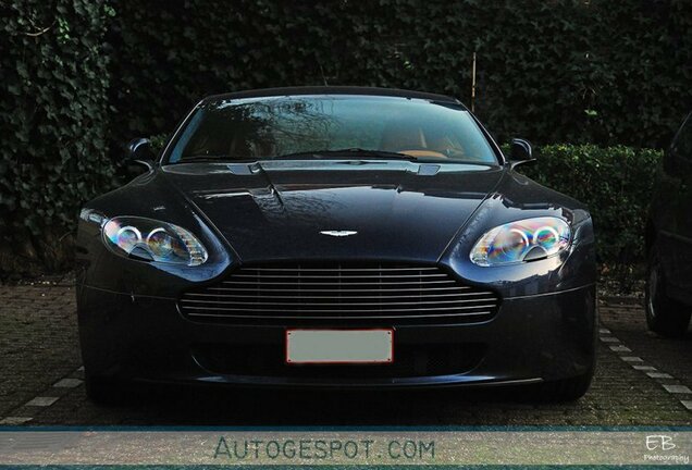 Aston Martin V8 Vantage