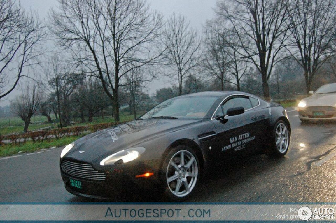 Aston Martin V8 Vantage