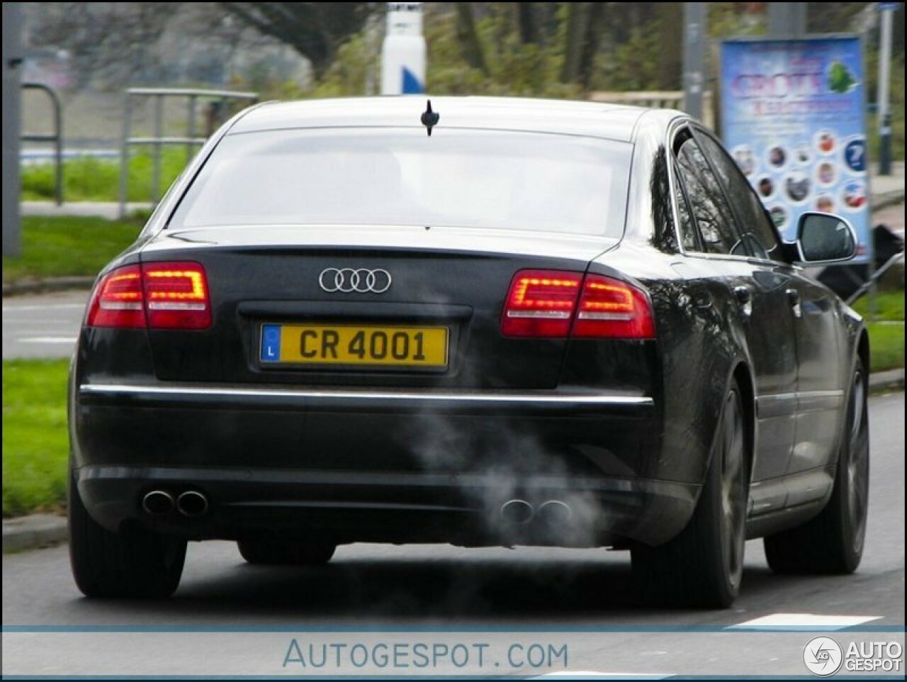 Audi S8 D3