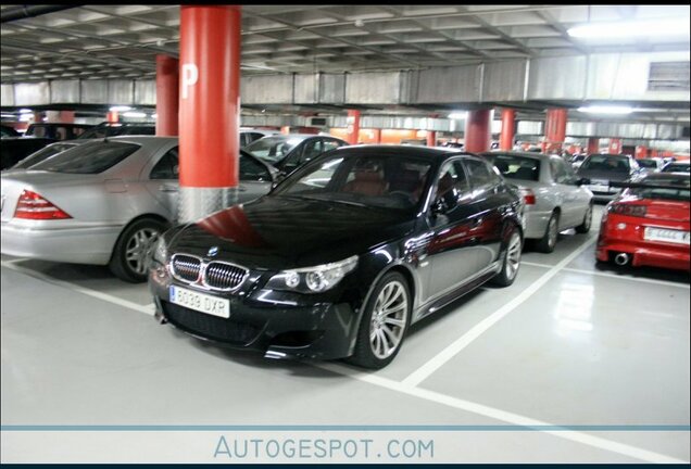 BMW M5 E60 2005