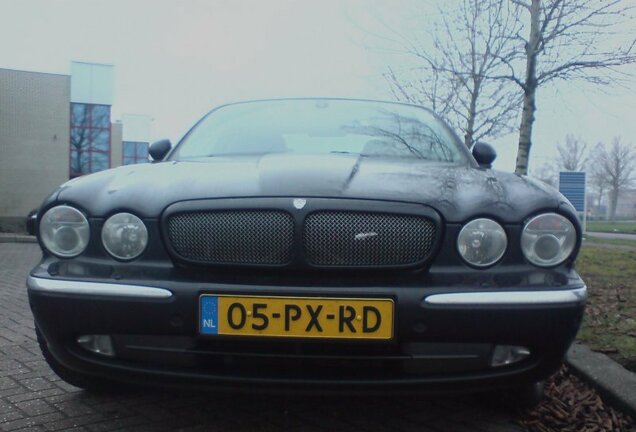 Jaguar XJR