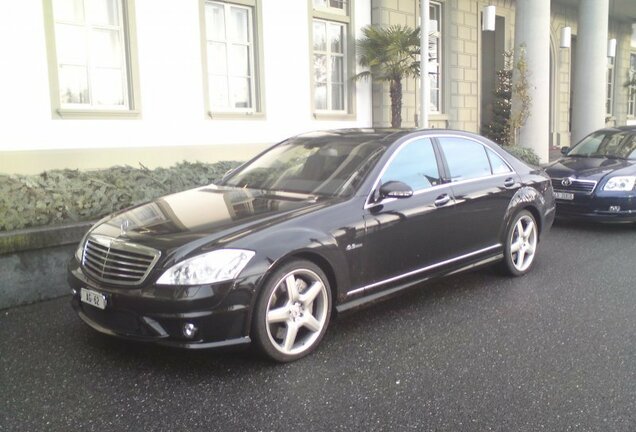 Mercedes-Benz S 63 AMG W221