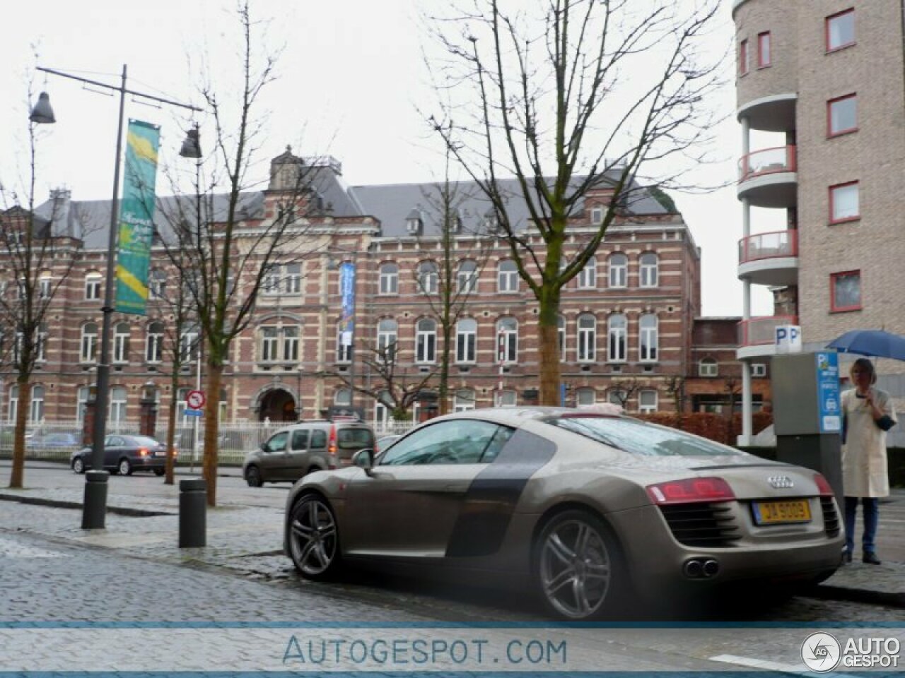 Audi R8