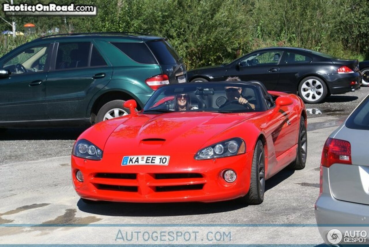 Dodge Viper SRT-10 Roadster 2003