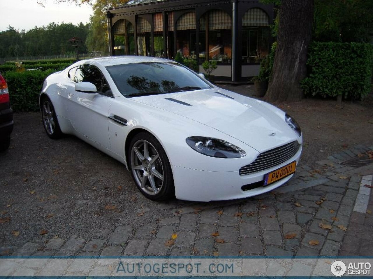 Aston Martin V8 Vantage