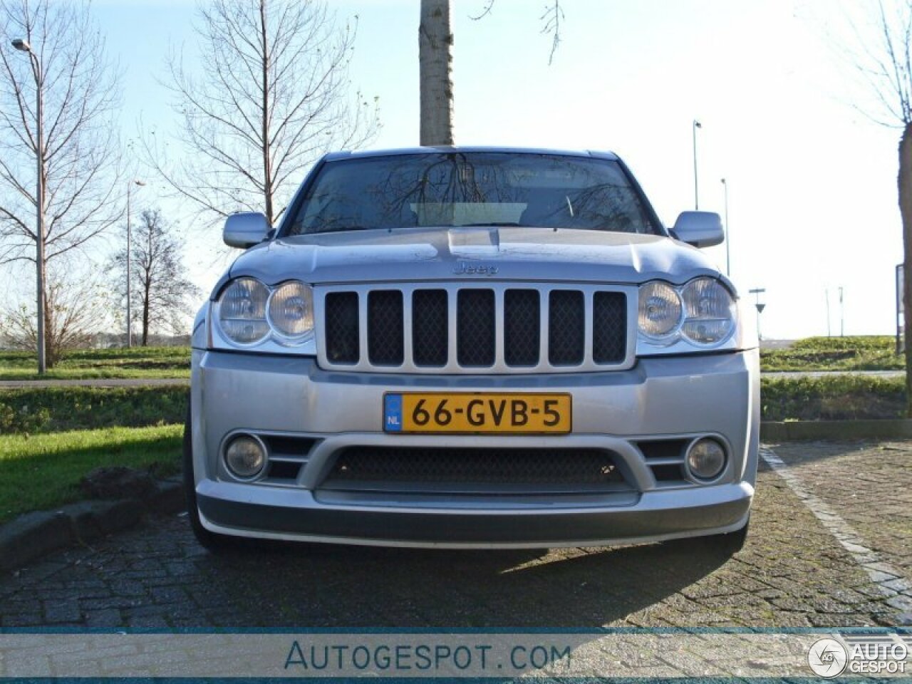 Jeep Grand Cherokee SRT-8 2005