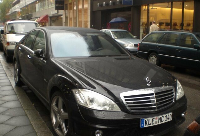 Mercedes-Benz S 63 AMG W221