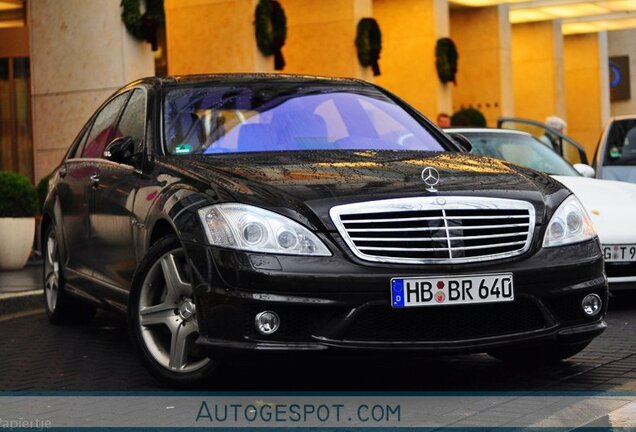 Mercedes-Benz S 65 AMG V221