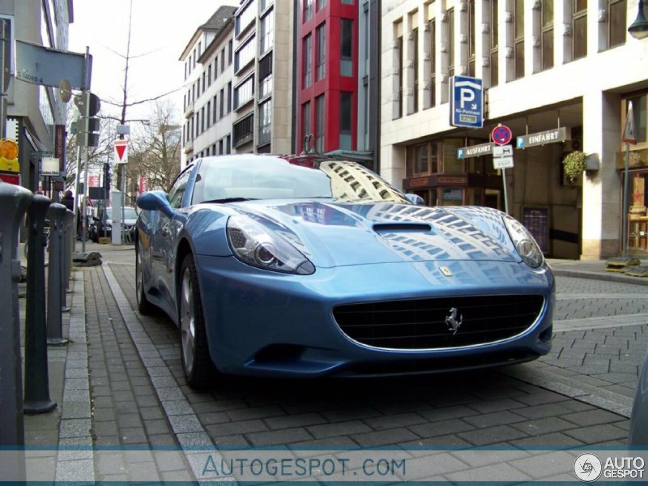 Ferrari California