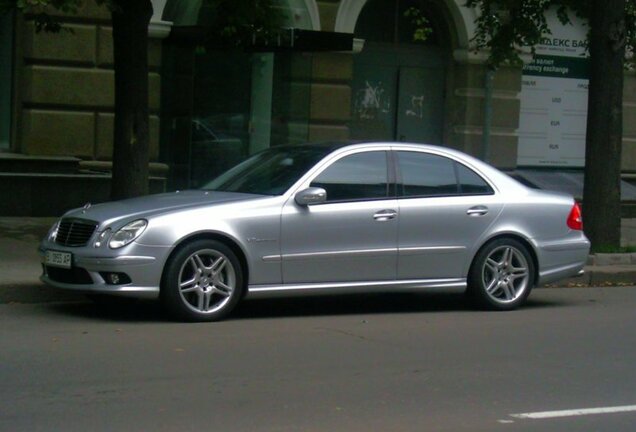 Mercedes-Benz E 55 AMG