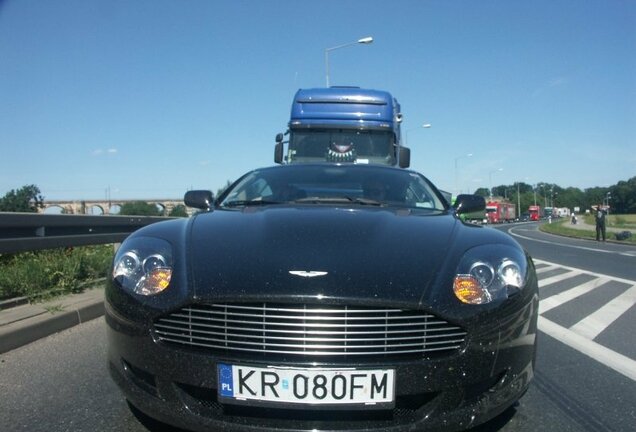 Aston Martin DB9