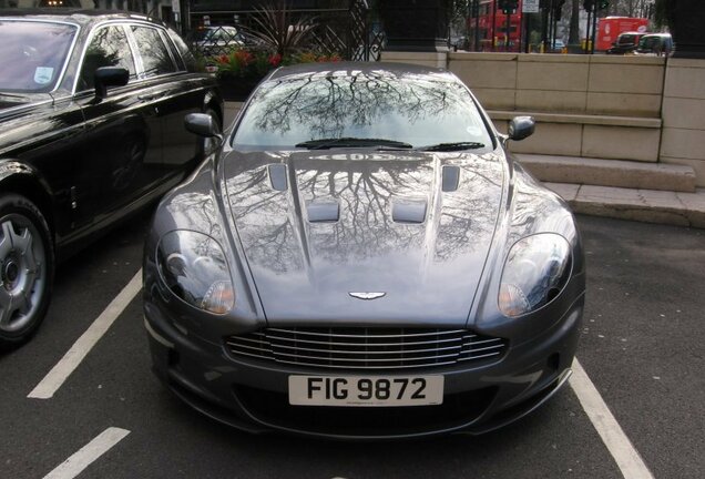 Aston Martin DBS