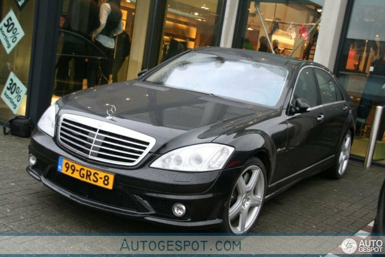 Mercedes-Benz S 65 AMG V221