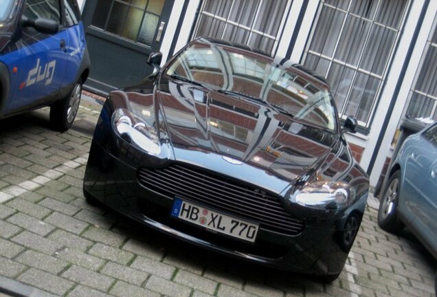 Aston Martin V8 Vantage