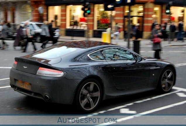 Aston Martin V8 Vantage N400