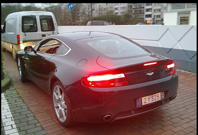 Aston Martin V8 Vantage