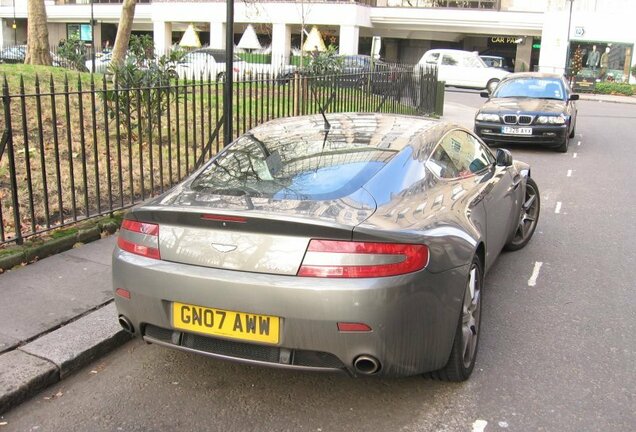 Aston Martin V8 Vantage