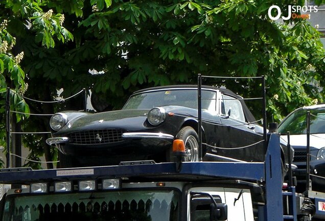 Ferrari 365 GTS