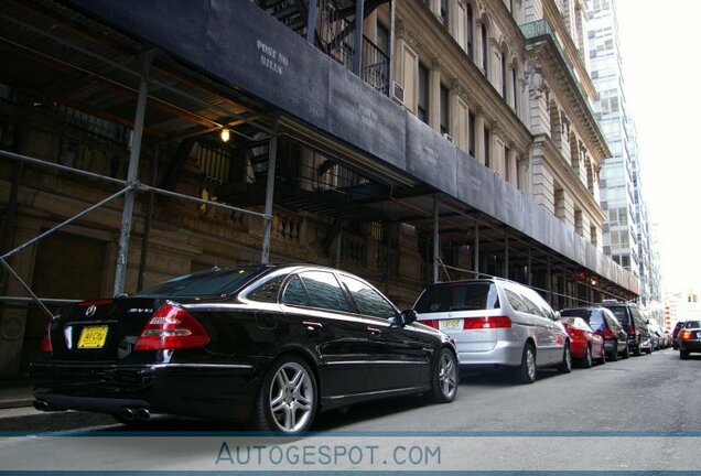 Mercedes-Benz E 55 AMG