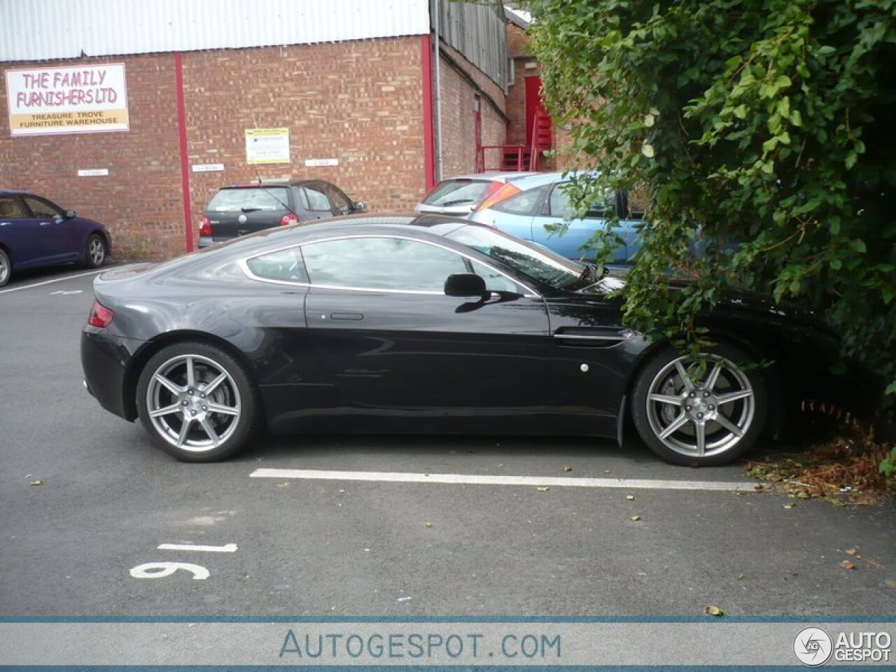 Aston Martin V8 Vantage