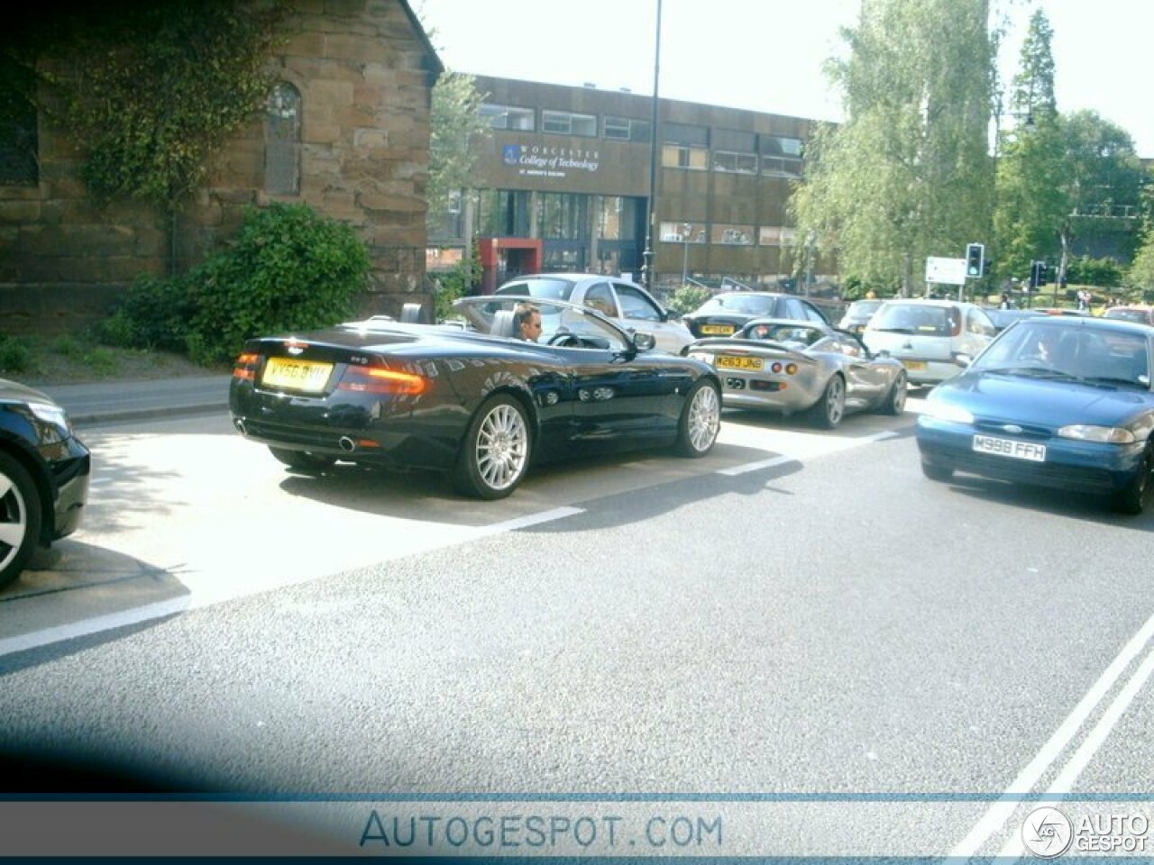 Aston Martin DB9 Volante